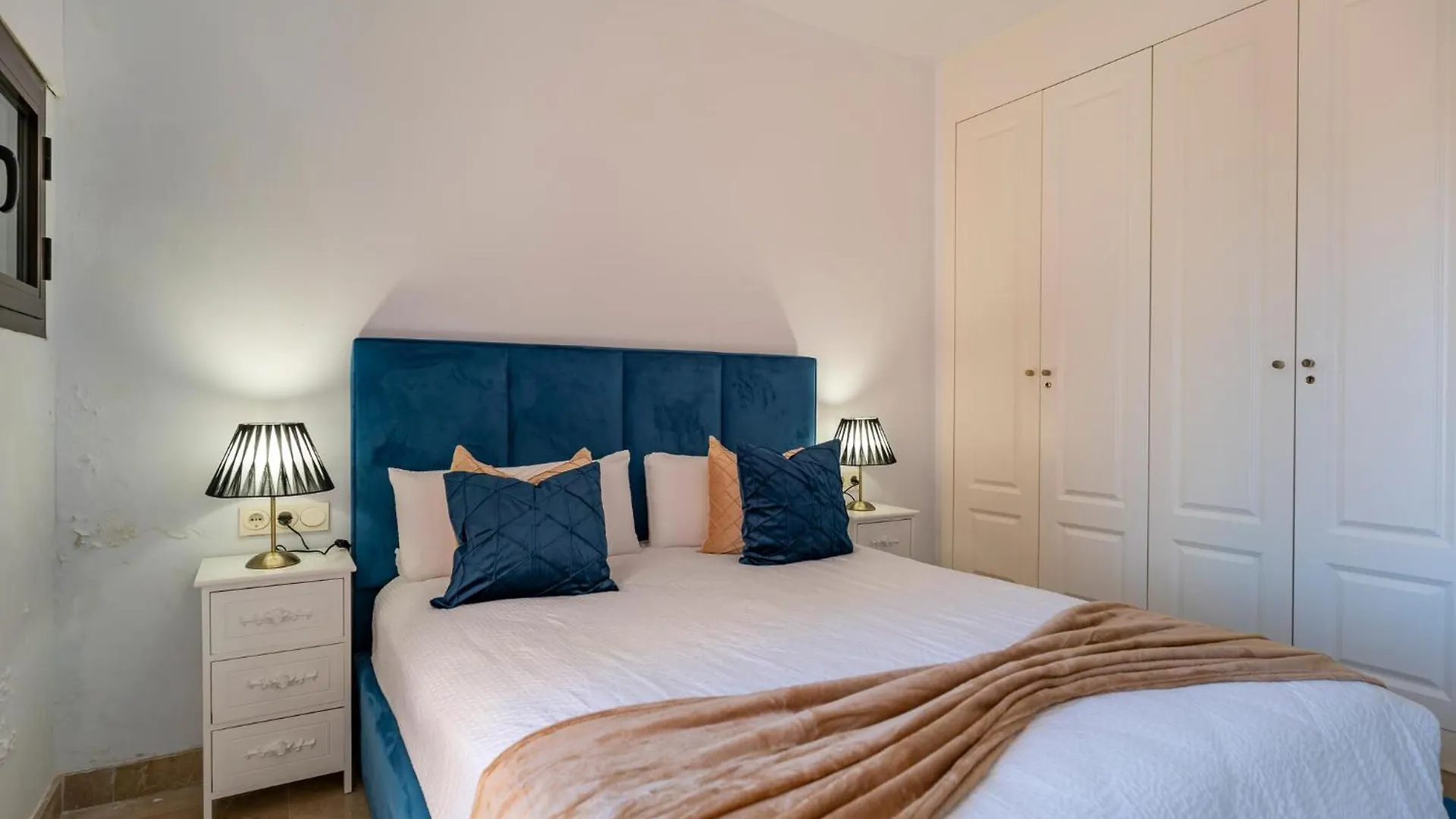 Nice Apartment In Manilva With Wifi España
