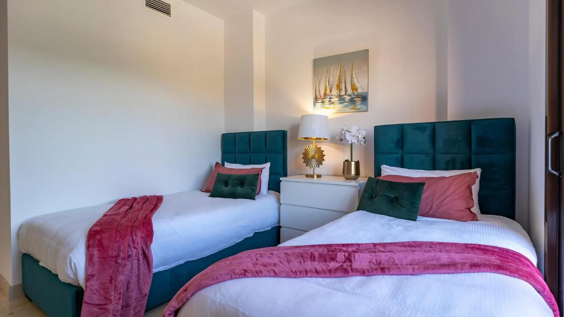 Nice Apartment In Manilva With Wifi